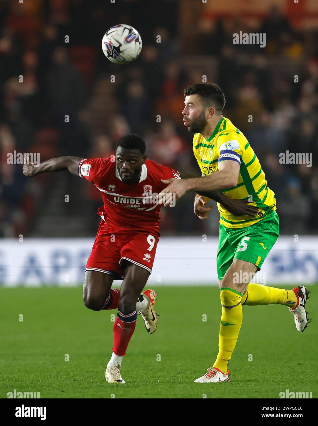 Emmanuel Latte Lath of Middlesbrough battles for possession with Norwich City's Grant Hanley during the Sky Bet Championship match between Middlesbrough and Norwich City at the Riverside Stadium, Middlesbrough on Wednesday 6th March 2024. (Photo: Mark Fletcher | MI News) Credit: MI News & Sport /Alamy Live News Stock Photo