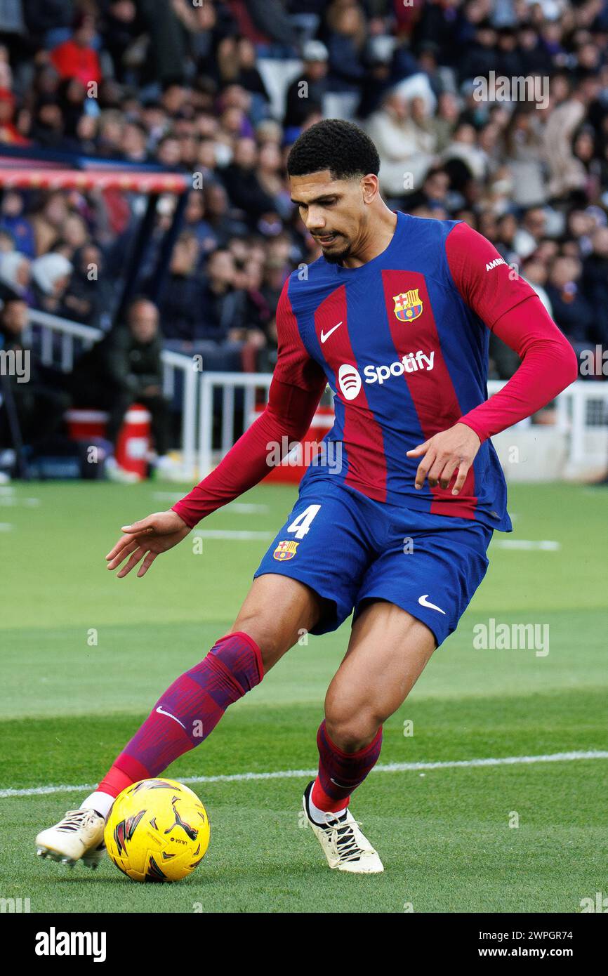 Barcelona, Spain. 24th Feb, 2024. Ronald Araujo in action during the LaLiga EA Sports match between FC Barcelona and Getafe CF at the Estadi Olimpic L Stock Photo