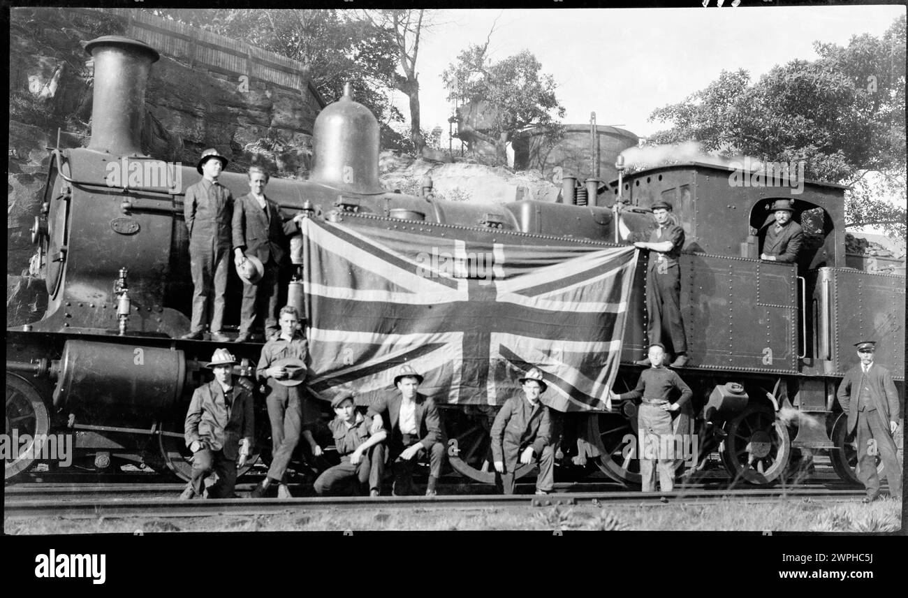 The Great Strike of 1917. NSW, Australia, 1917.  30 class tank engine and schoolboy rail strike-breakers with Union Jack on the engine, August 1917. Stock Photo