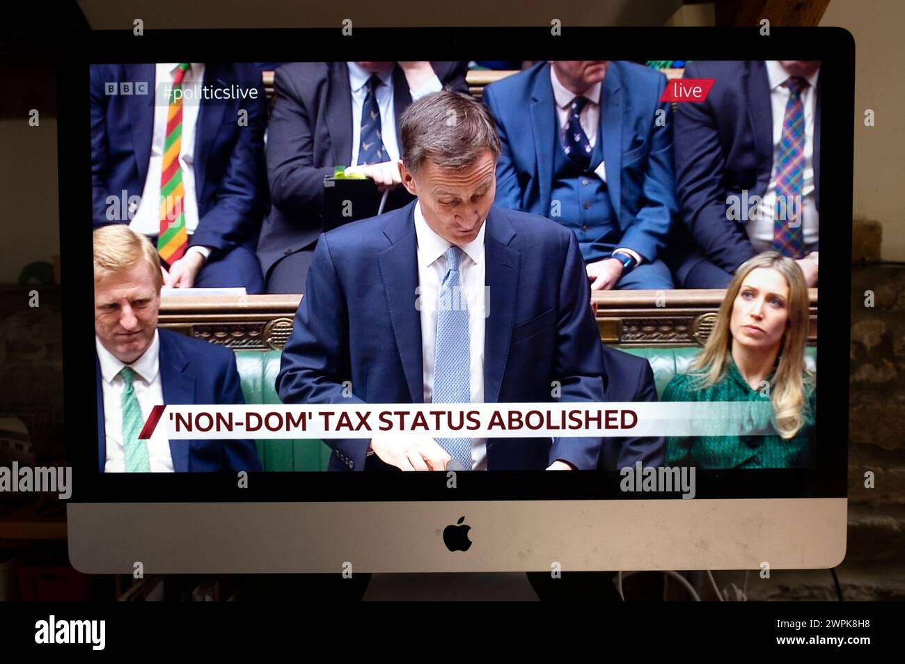 Jeremy Hunt Tory Conservative Chancellor of the Exchequer delivers ...