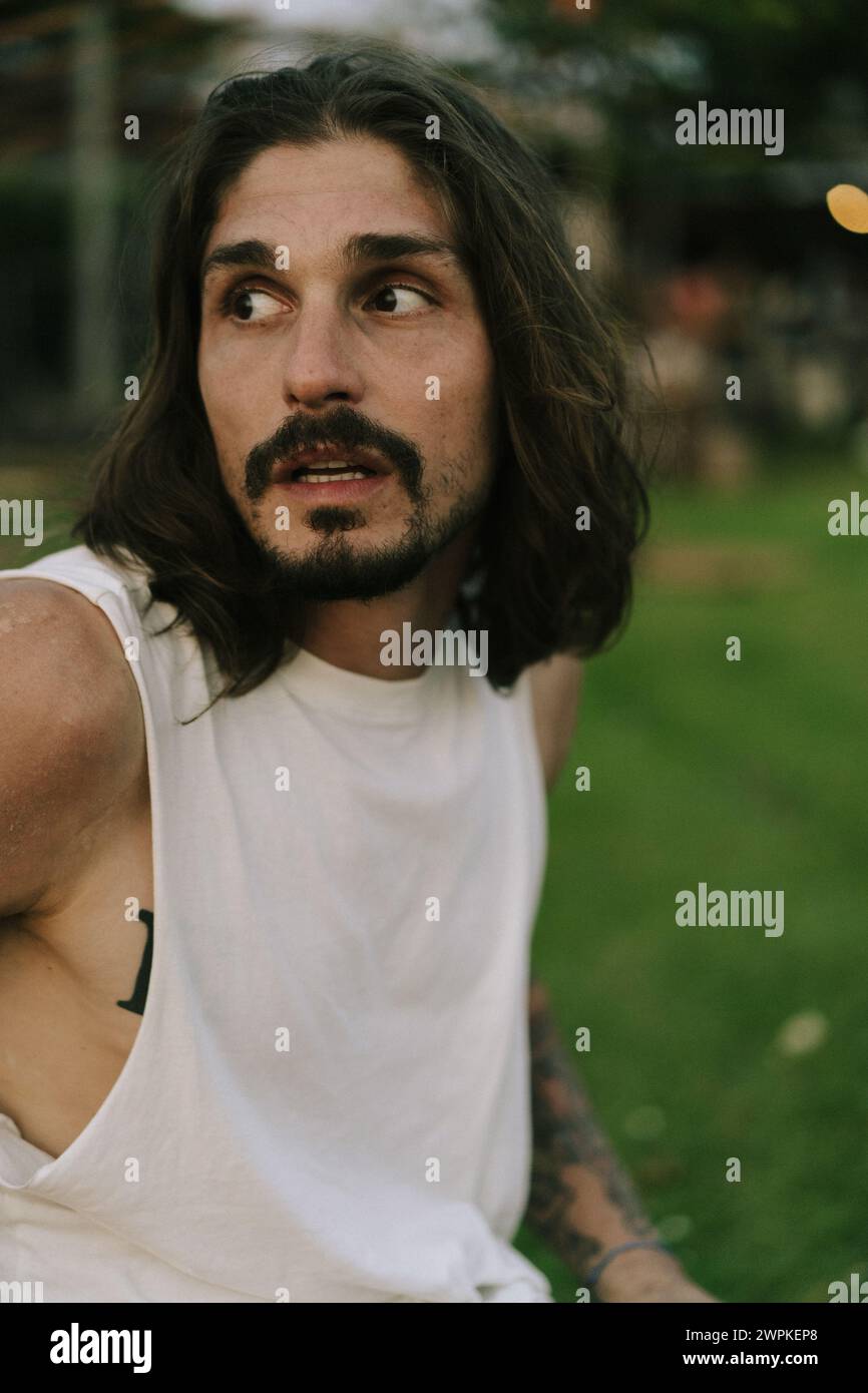 Dark brown hair brown eyes man hi-res stock photography and images - Alamy