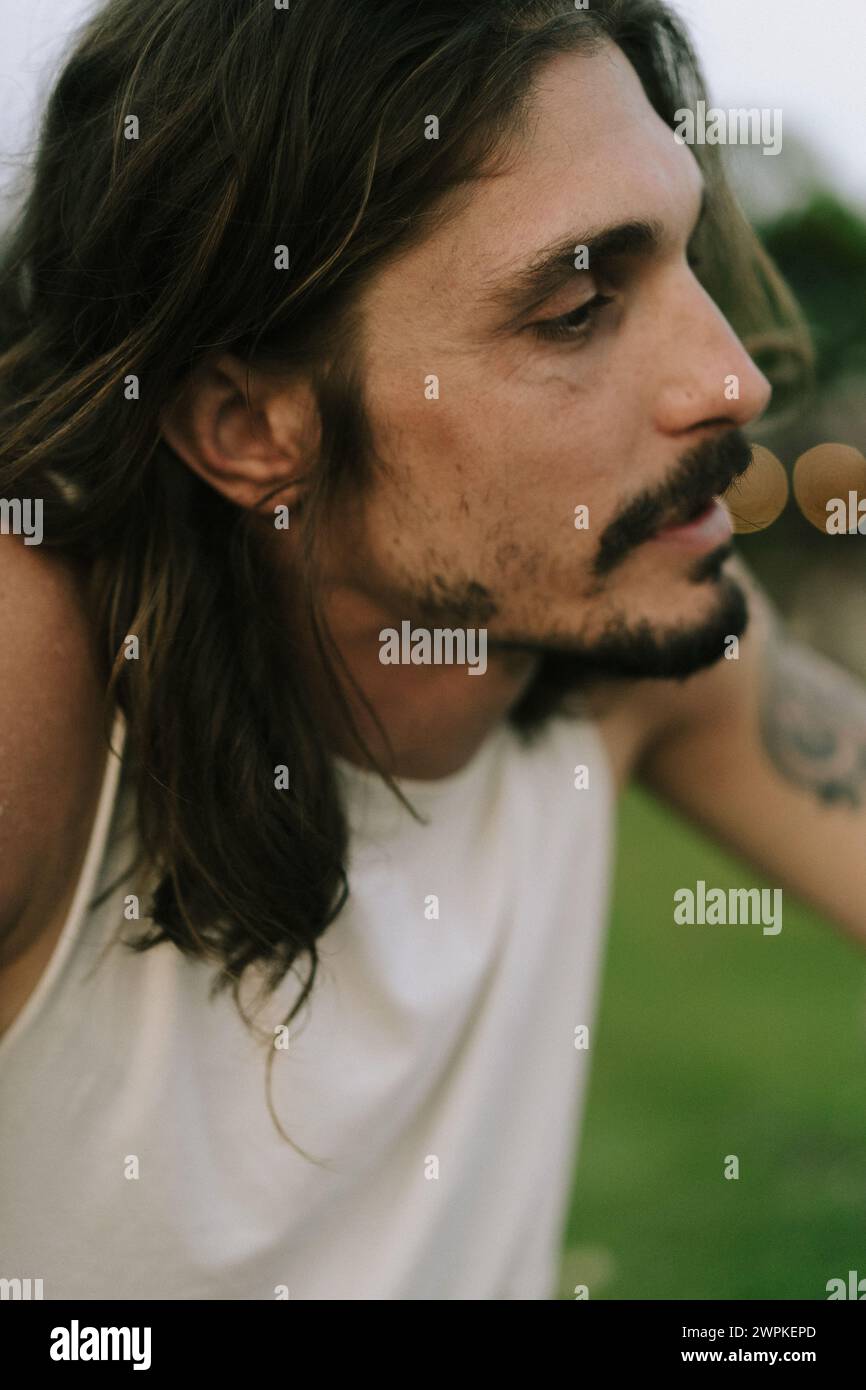 Dark brown hair brown eyes man hi-res stock photography and images - Alamy