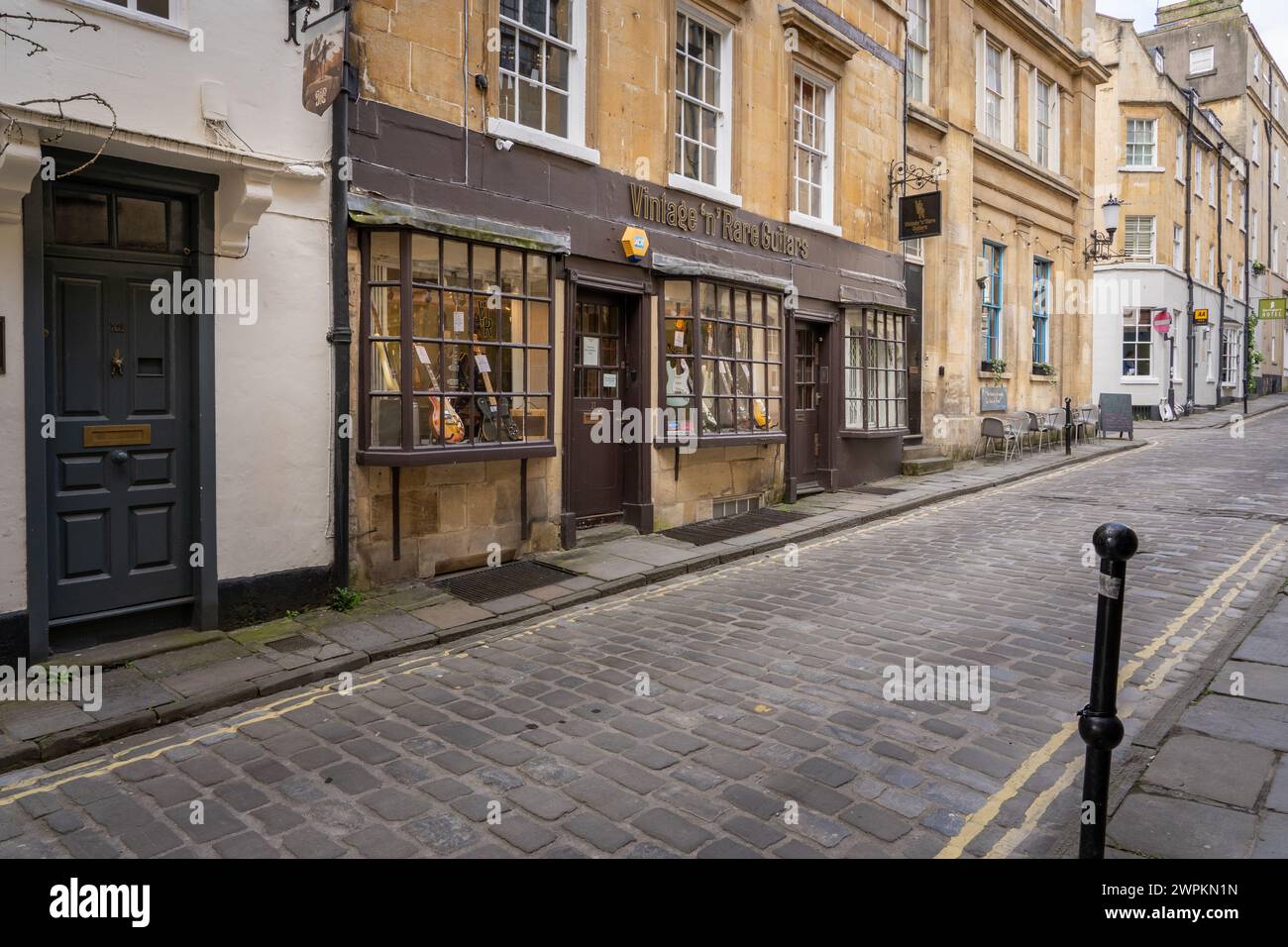 The Vintage and Rare Guitars shop in Bath, Somerset, UK Stock Photo