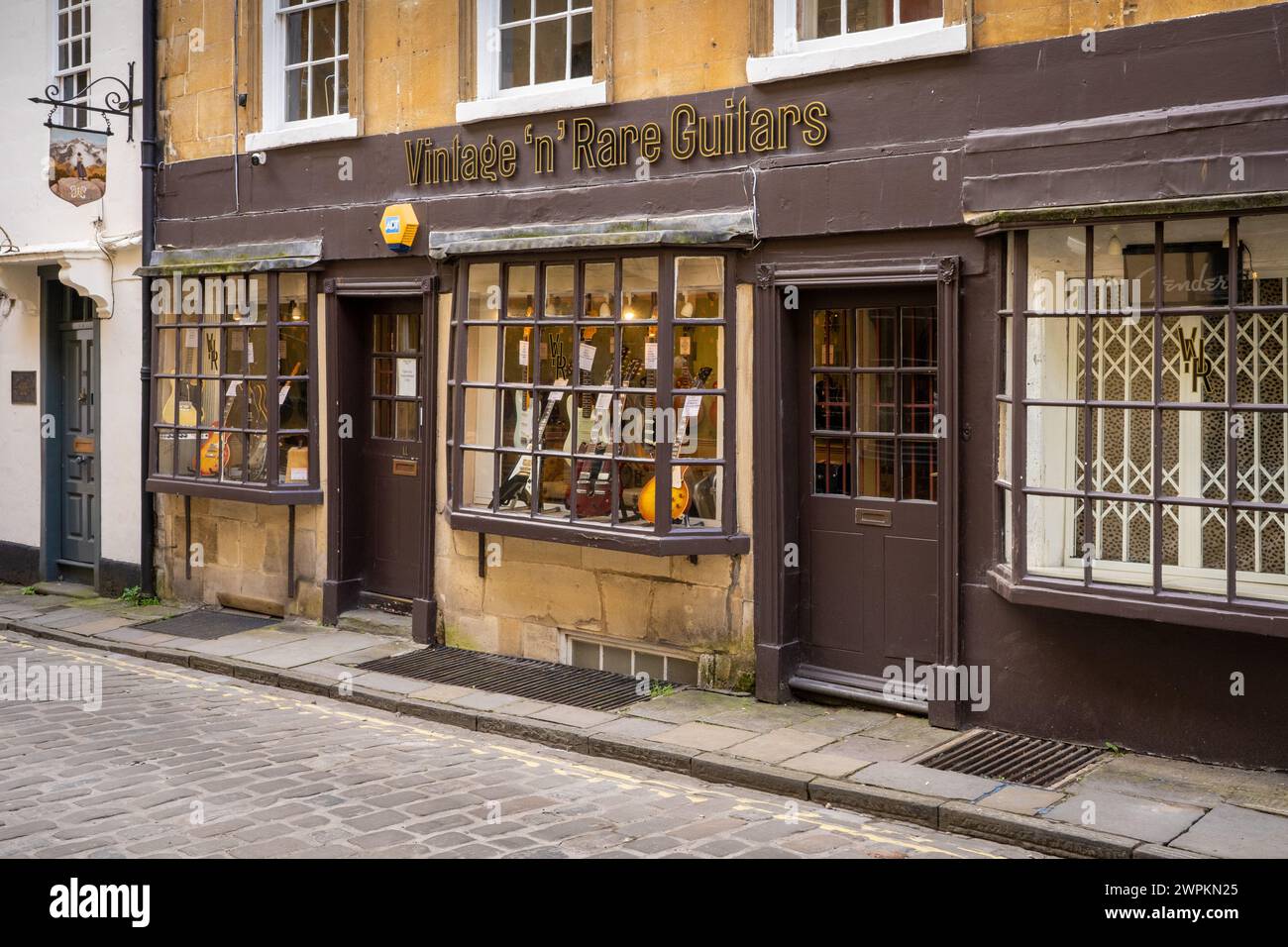 The Vintage and Rare Guitars shop in Bath, Somerset, UK Stock Photo