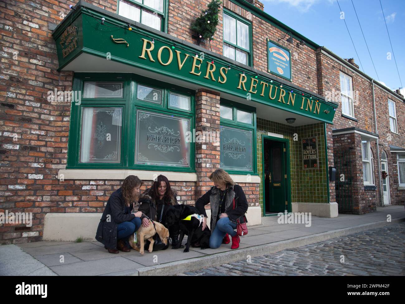 10/11/15 ***FREE PHOTO FOR EDITORIAL USE*** Emma Hunnisett (Puppy ...