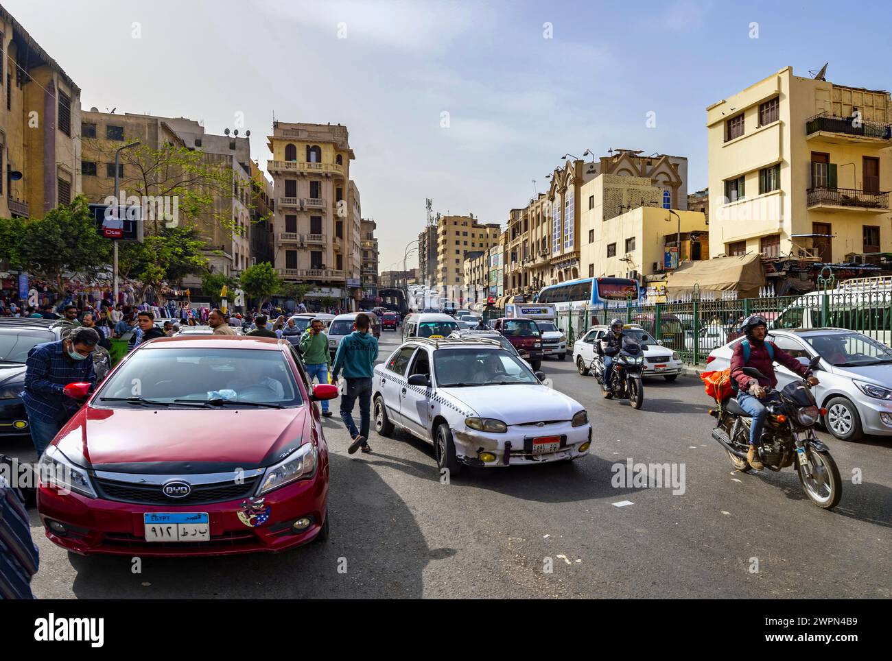 Traffic in Cairo on a sunny spring afternoon Stock Photo - Alamy