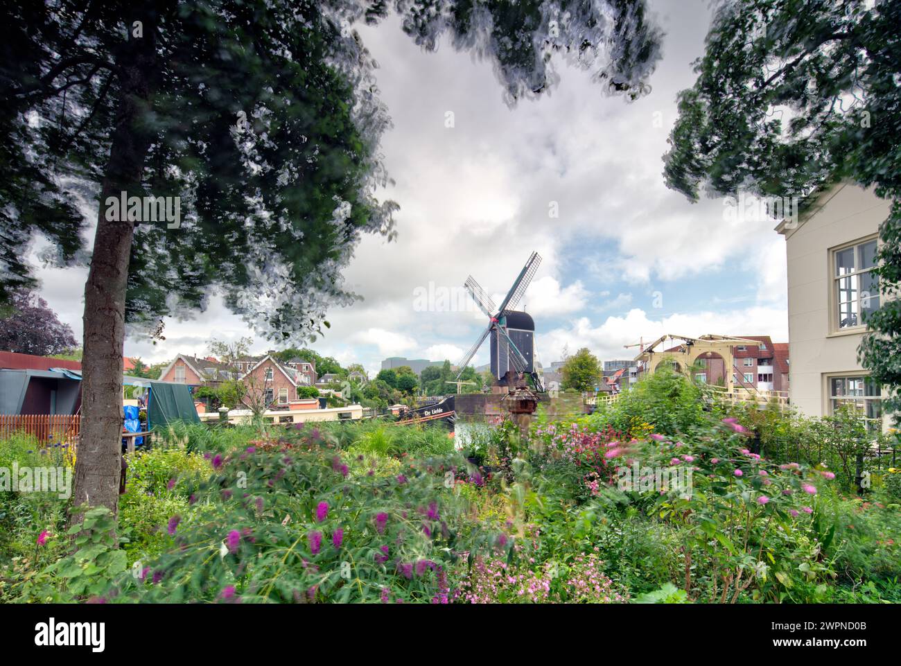 Molen de Put, windmill, drawbridge, Rembrandtbrug, canal, architecture ...
