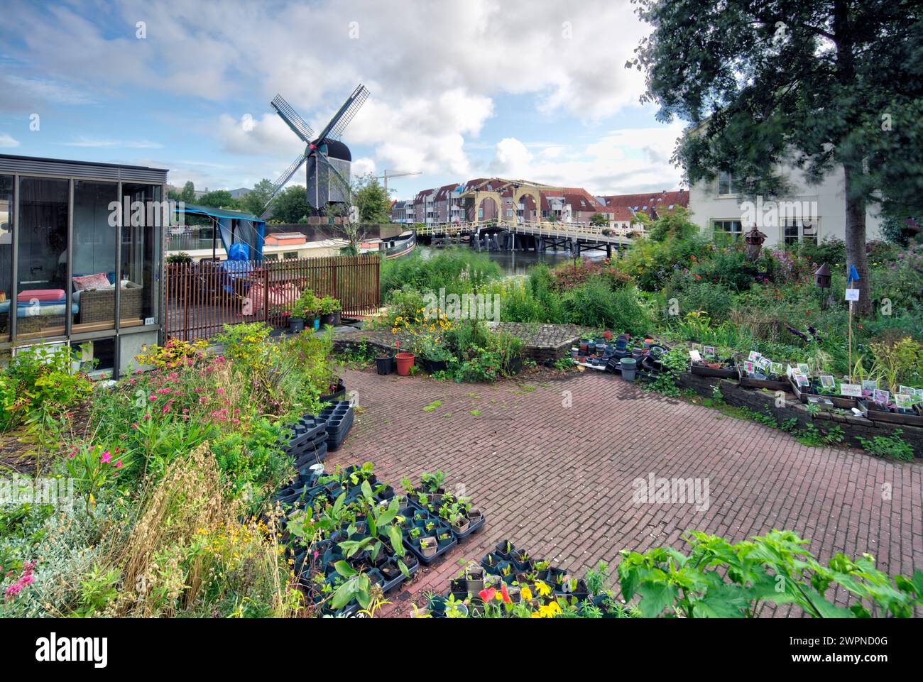 Molen de Put, windmill, drawbridge, Rembrandtbrug, canal, architecture ...