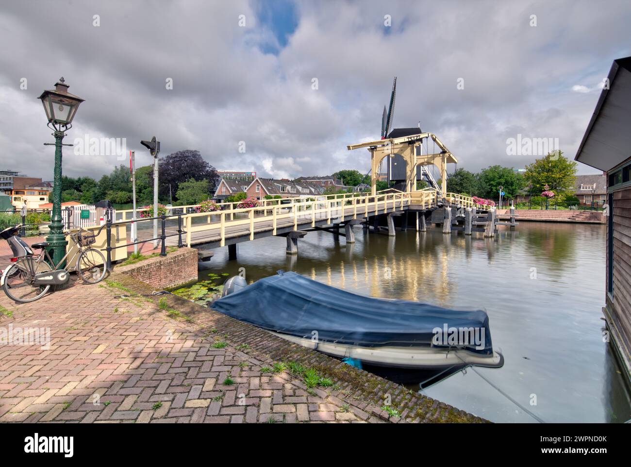 Molen de Put, windmill, drawbridge, Rembrandtbrug, canal, architecture ...
