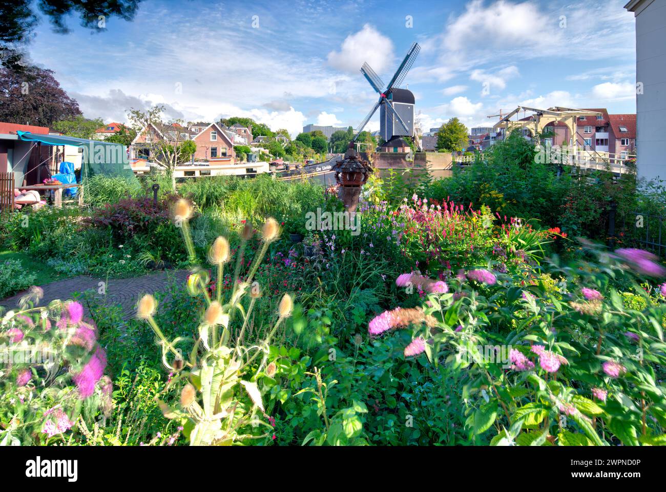 Molen de Put, windmill, drawbridge, Rembrandtbrug, canal, architecture ...
