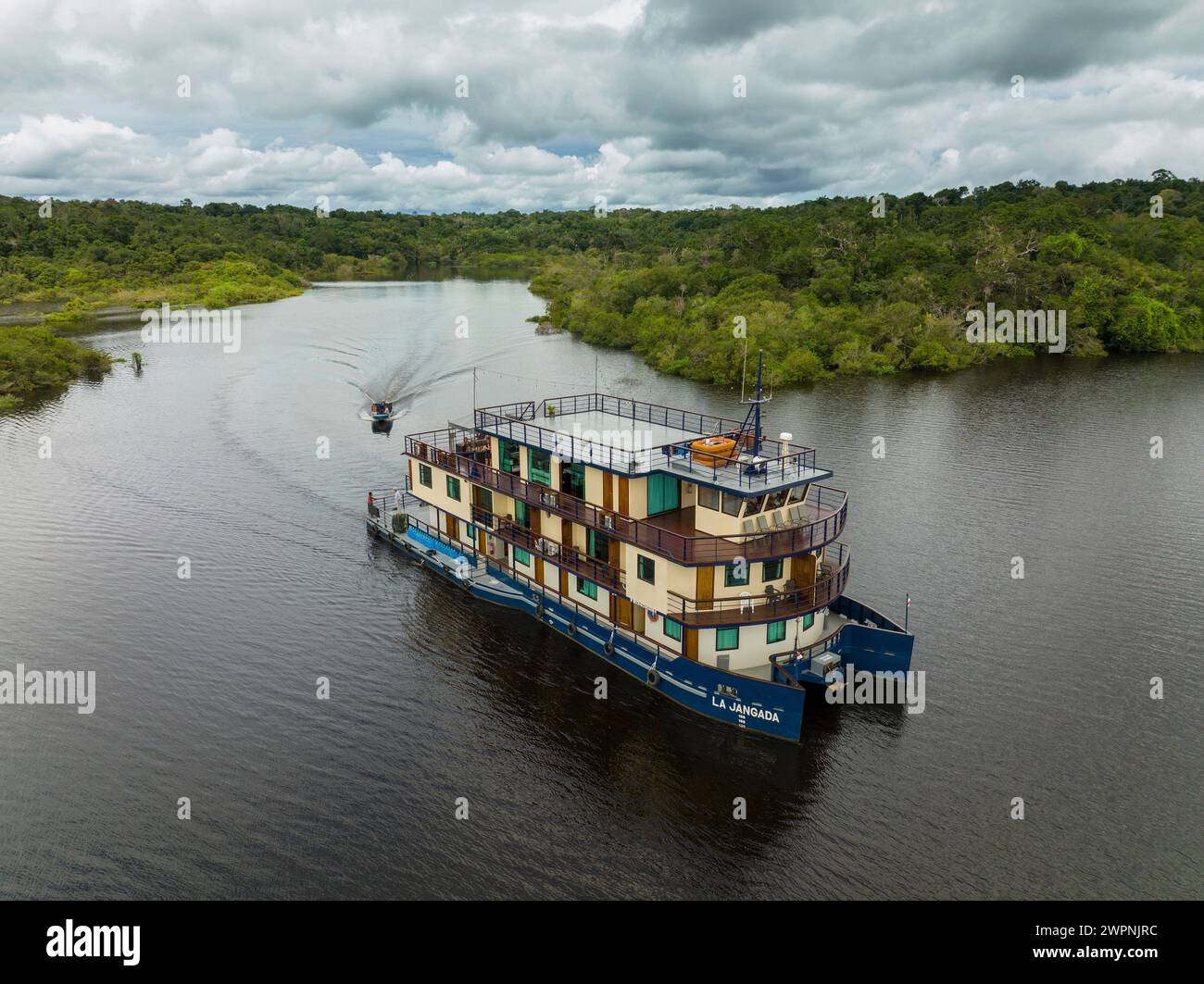 Ship Rmsp Amazon Amazon in the Brazilian rainforest with small boutique ship Stock Photo ...