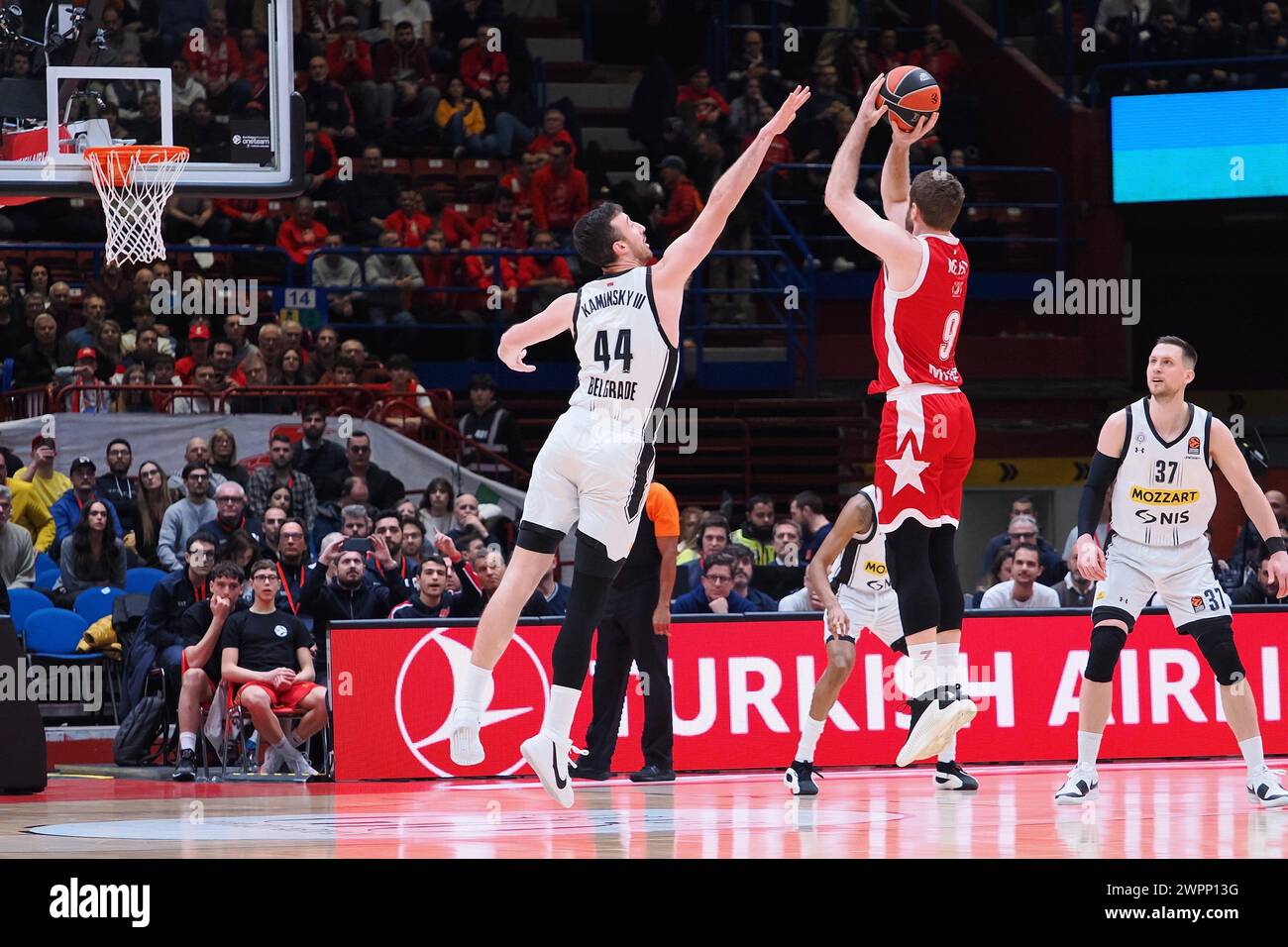 Nicolo Melli (EA7 Emporio Armani Olimpia Milano) & Frank Kaminsky ...