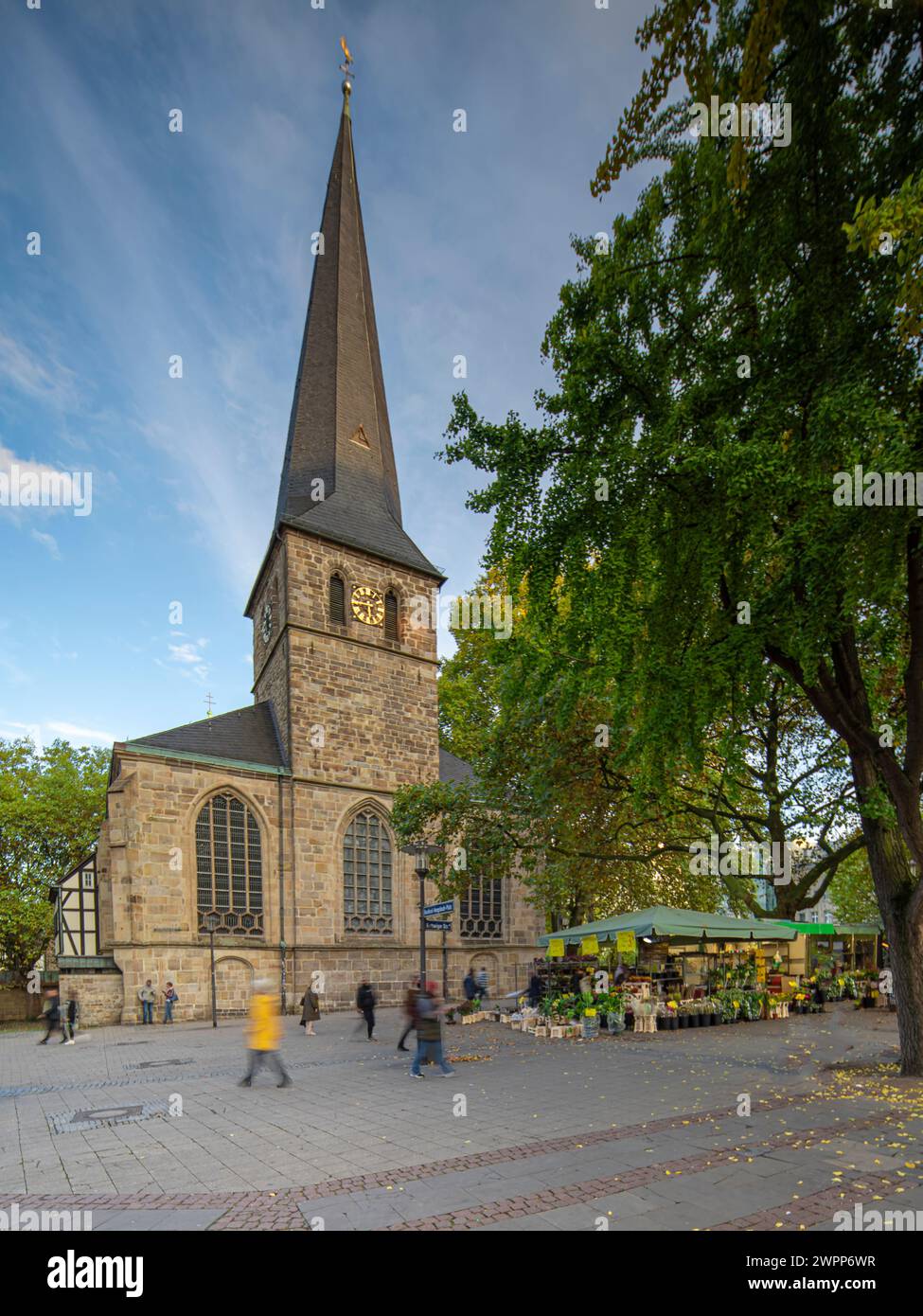 Essen Cathedral, Ruhr area, North Rhine-Westphalia, Germany Stock Photo ...