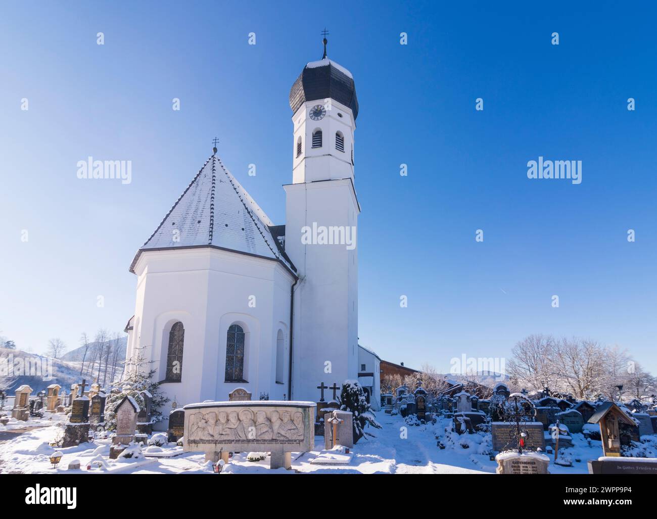 Kochel am See, church St. Michael, snow, Tölzer Land, Upper Bavaria, Bavaria, Germany Stock Photo