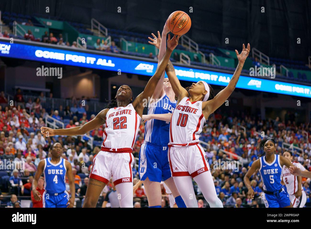 Carolina vs duke 2024 009 jpg hires stock photography and images Alamy