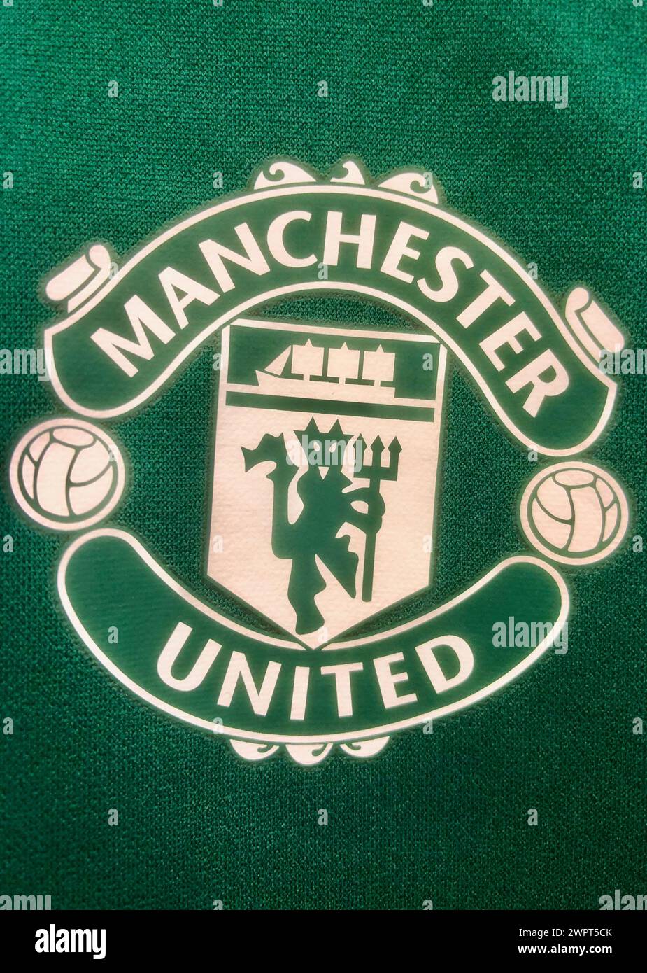 MANCHESTER UNITED MAN Utd Official Merchandise Souvenirs Gift Ideas