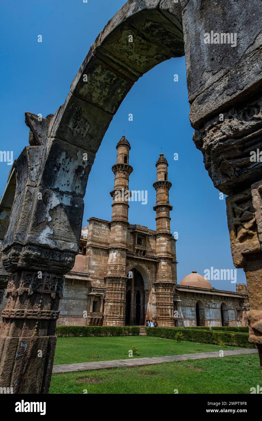 Jami mosque, Unesco site Champaner-Pavagadh Archaeological Park ...