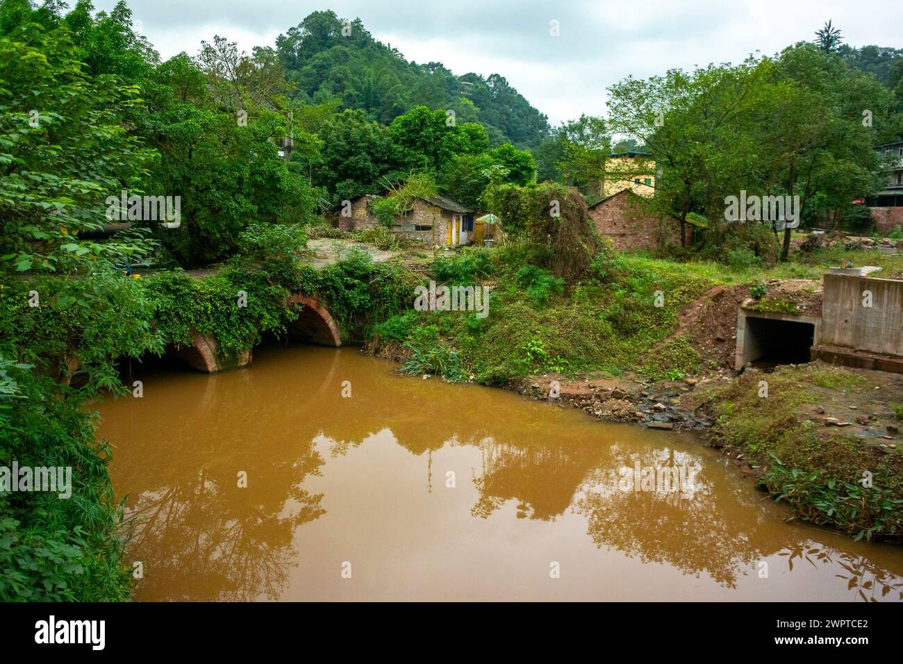 LeShan, China, Chinese Small Town Views, in Sichuan, Landscape, Polluted Water, South West Provence, Stock Photo