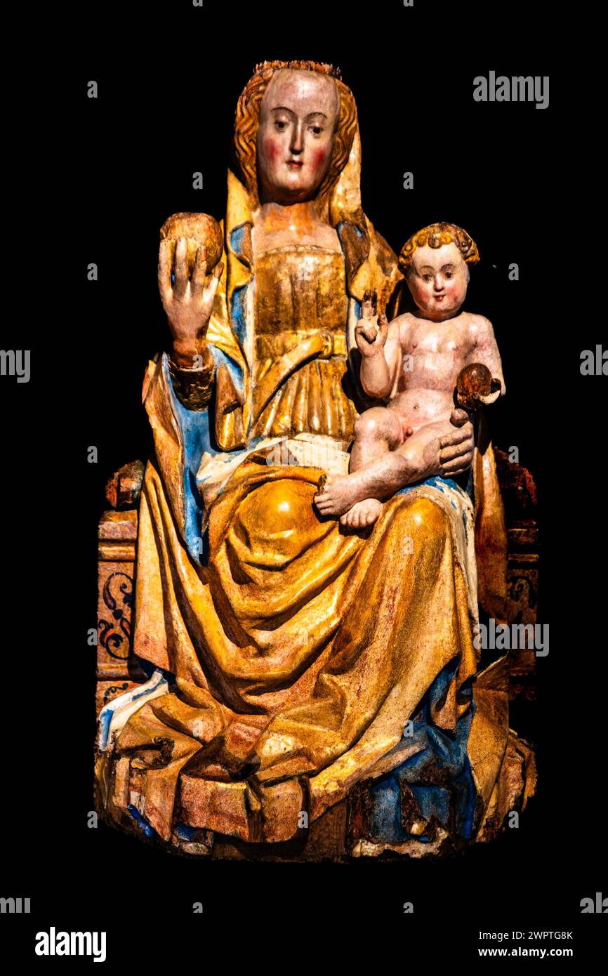 Madonna and Child, ca. 400, Andrea di Bertolotto, Museo Civico d'Arte, Palzuo Ricchieri, Old Town with magnificent aristocratic palaces and Stock Photo
