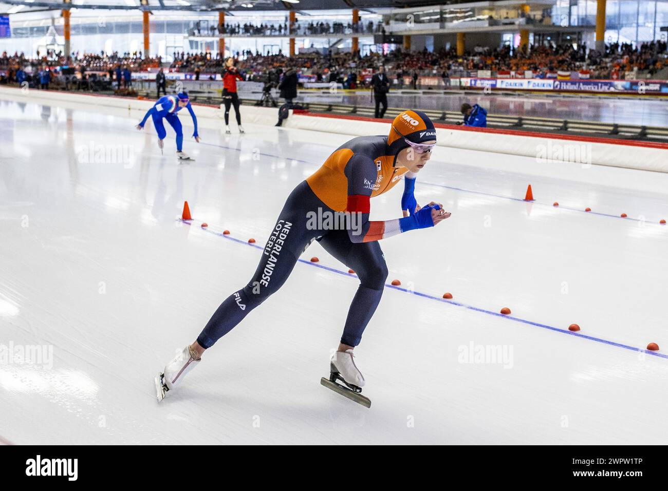 INZELL Joy Beune (NED) during the 3000 meters against Francesca