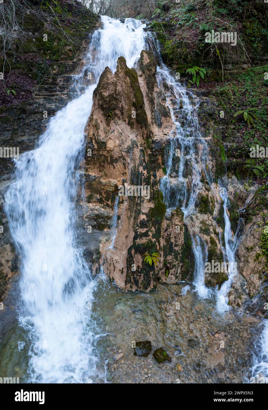El Molino waterfall in Villabáscones de Bezana in the Valdebezana Valley. The Merindades region. Burgos. Castile and Leon. Spain. Europe Stock Photo