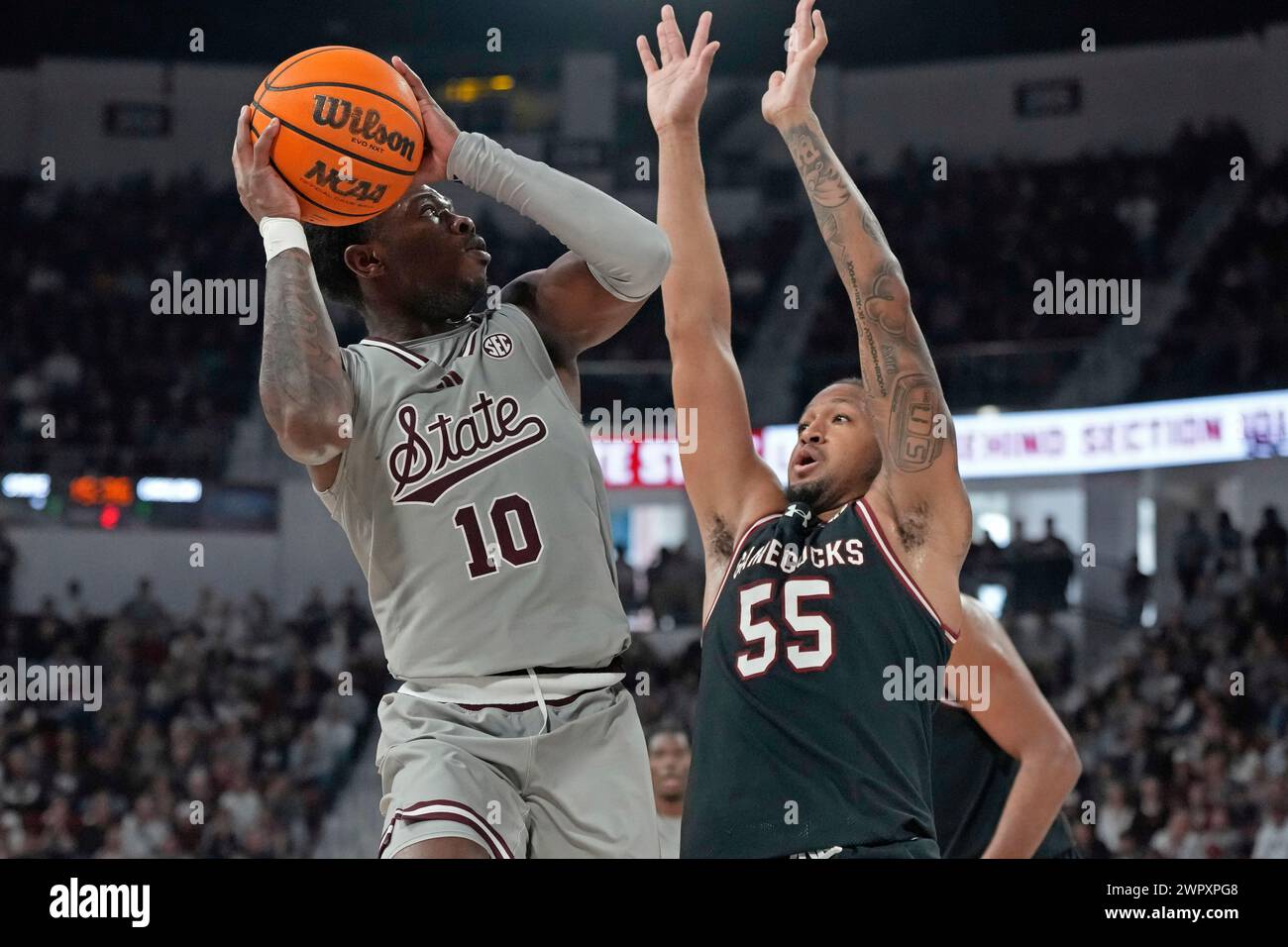 Mississippi State Guard Dashawn Davis (10) Is Guarded By South Carolina ...