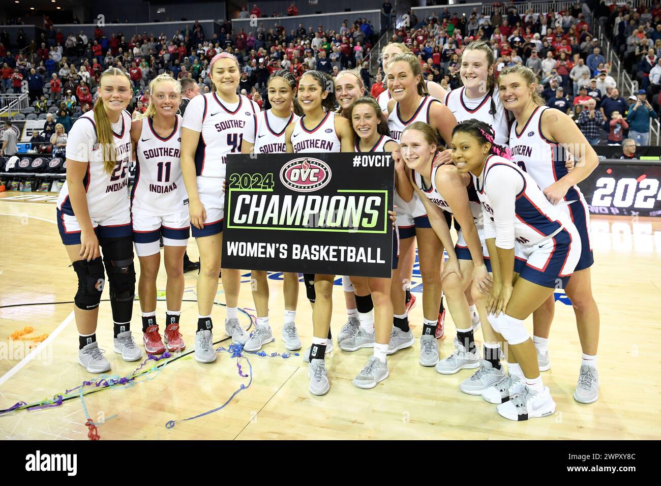 EVANSVILLE, IN - MARCH 09: The Southern Indiana Screaming Eagles pose ...