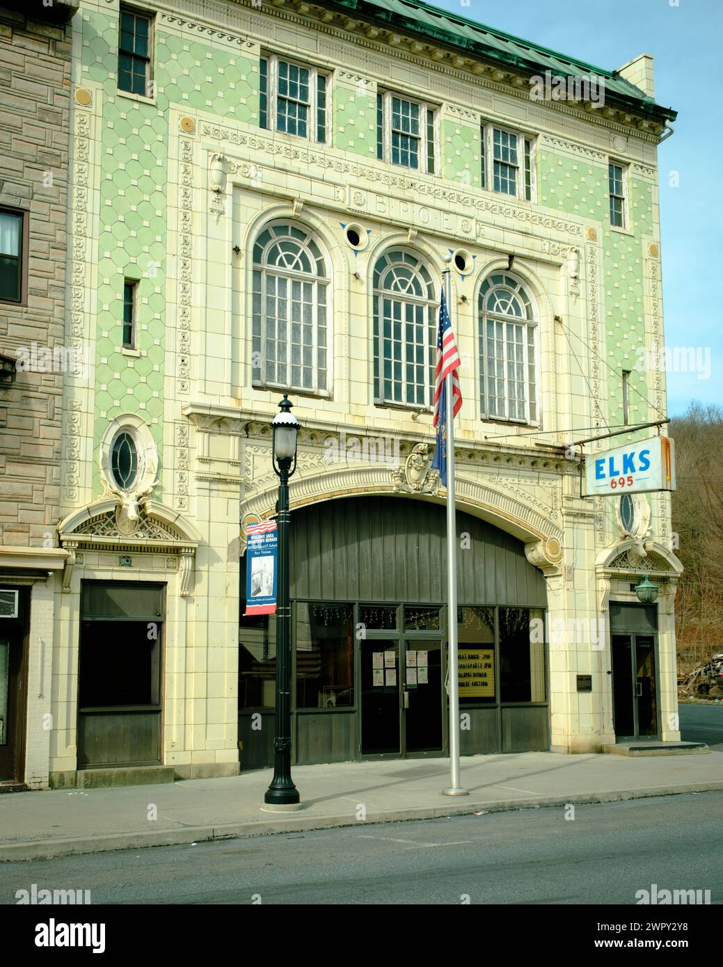 Mahanoy City Elks Lodge architecture and vintage sign, Mahanoy City, Pennsylvania Stock Photo