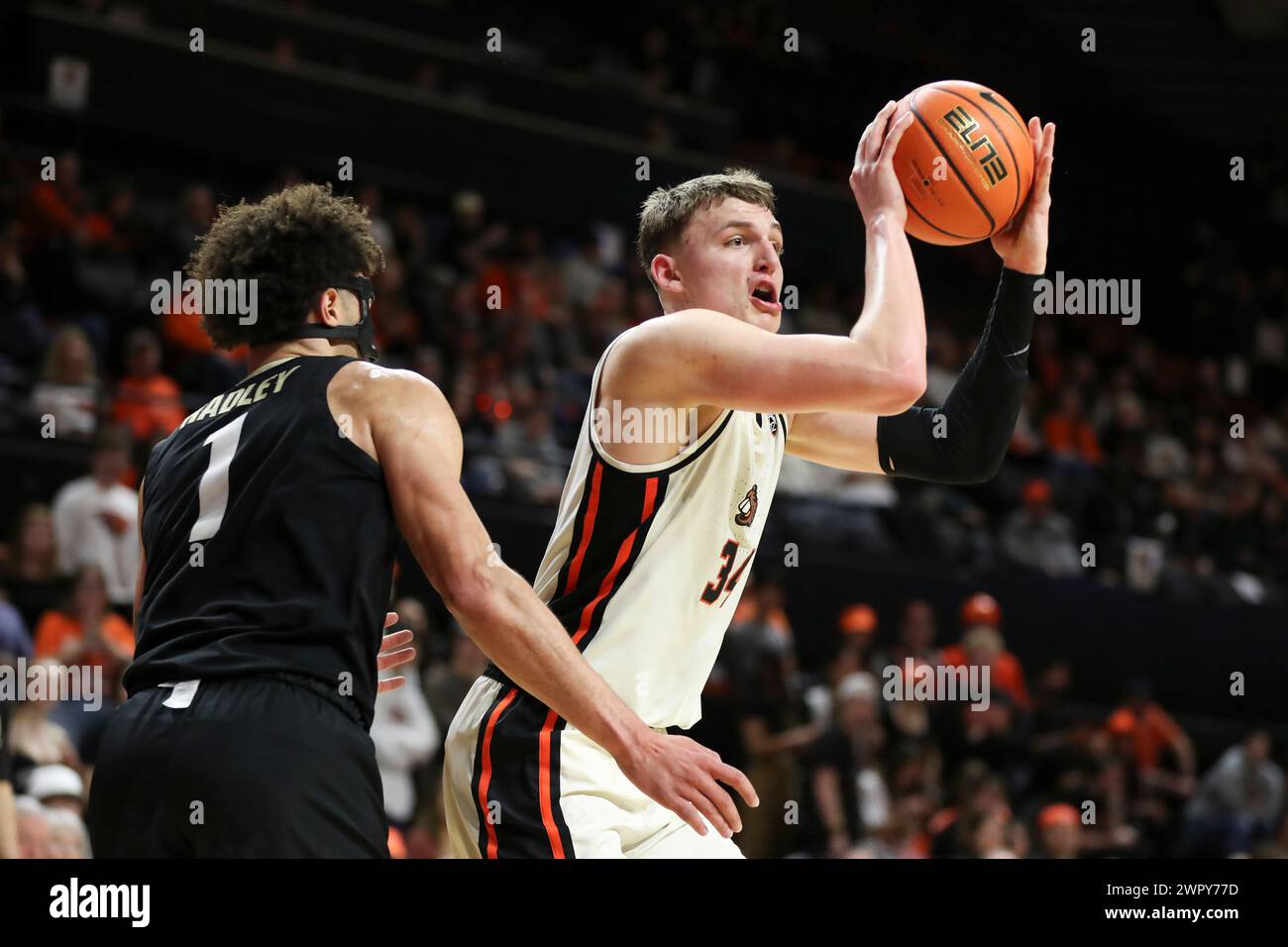 Oregon State Forward Tyler Bilodeau, Right, Passes The Ball Away From ...