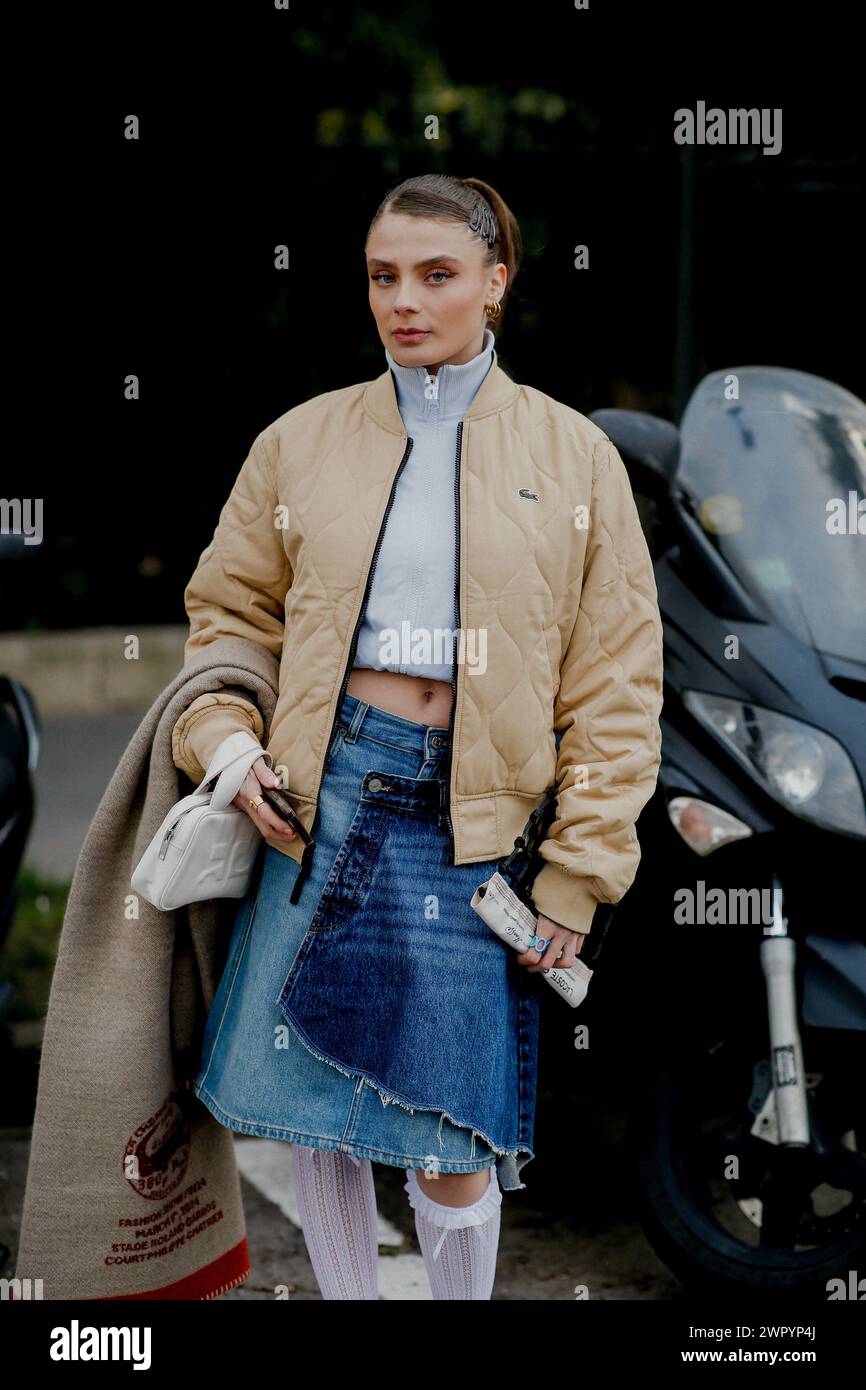 Paris, France. 05th Mar, 2024. Street style, Maelle Pistoia arriving at