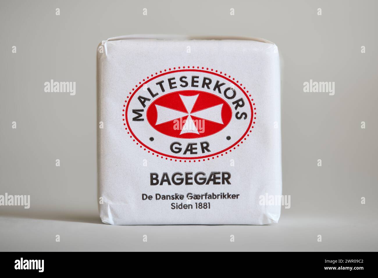 Fresh yeast, 50 grams, De Danske Gærfabrikker (The Danish Yeast Company ...