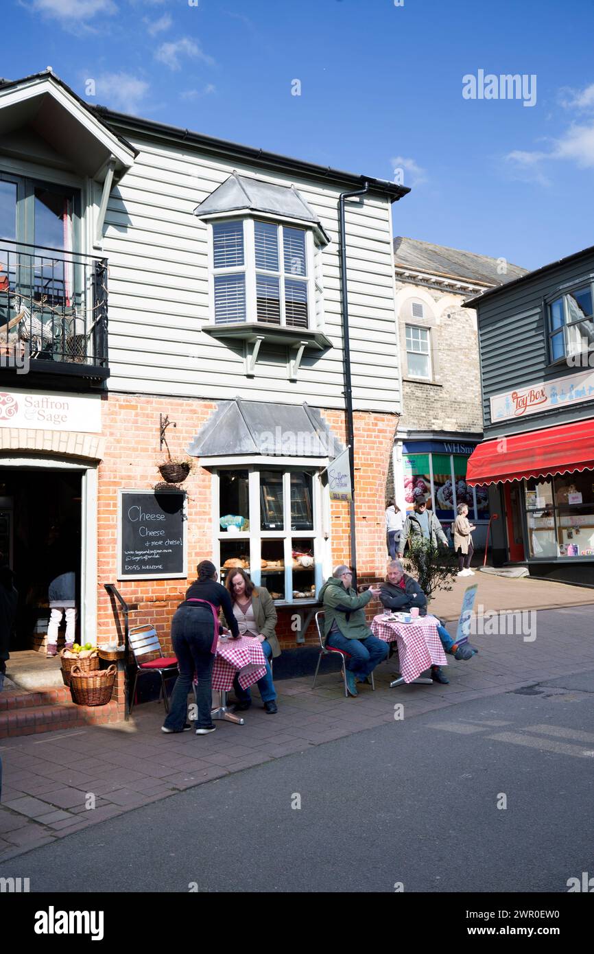 Outsade dining hires stock photography and images Alamy