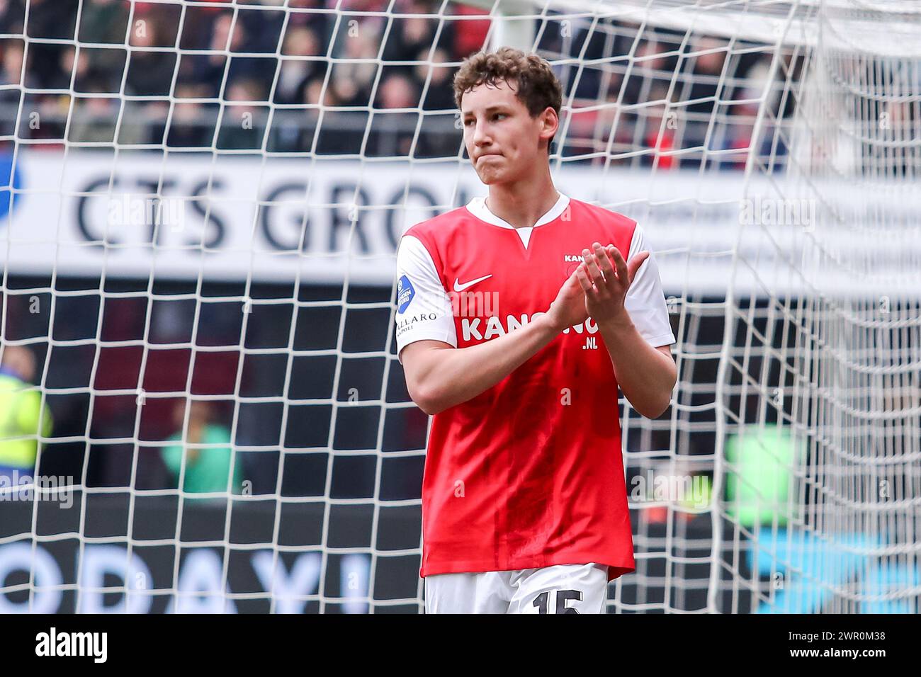 ROTTERDAM NETHERLANDS MARCH 2 Ruben van Bommel AZ Alkmaar Controls the ball during the Eredivisie match of Sparta Rotterdam and AZ Alkmaar at He Stock Photo Alamy