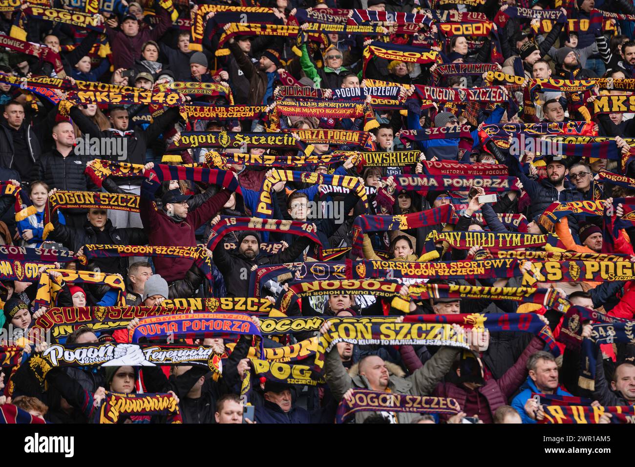 2024.03.10 Szczecin Pilka nozna mezczyzn Ekstraklasa 2023/2024 Pogon Szczecin - Zaglebie Lubin N/z Kibice Pogoni Foto Hubert Bertin / PressFocus Stock Photo