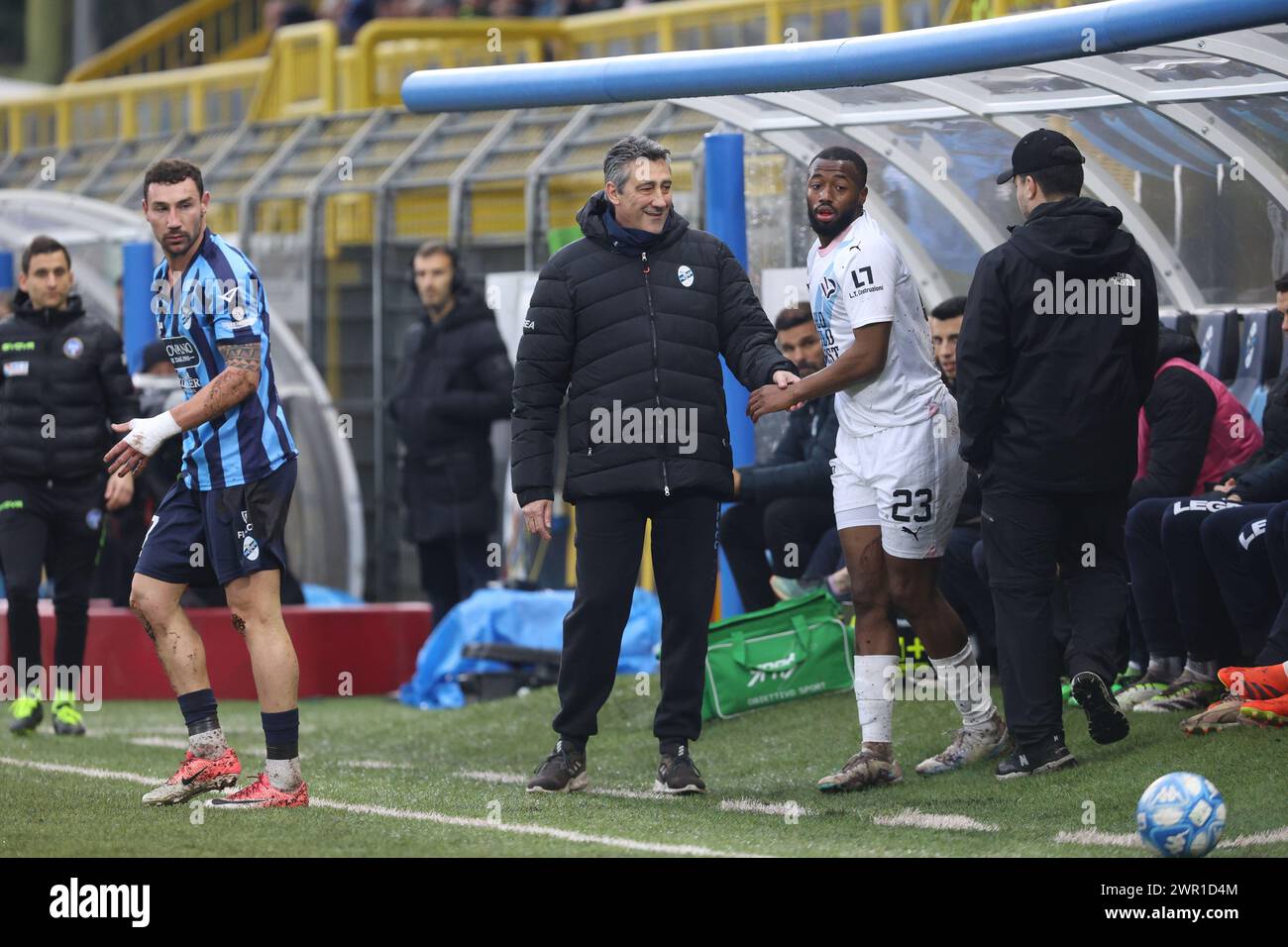 coach Alfredo Aglietti (Lecco) and Salim Diakite (Palermo) during the Serie BKT match between Lecco and Palermo at Stadio Mario Rigamonti-Mario Ceppi on March 10, 2024 in Lecco, Italy.(Photo by Matteo Bonacina/LiveMedia) Stock Photo