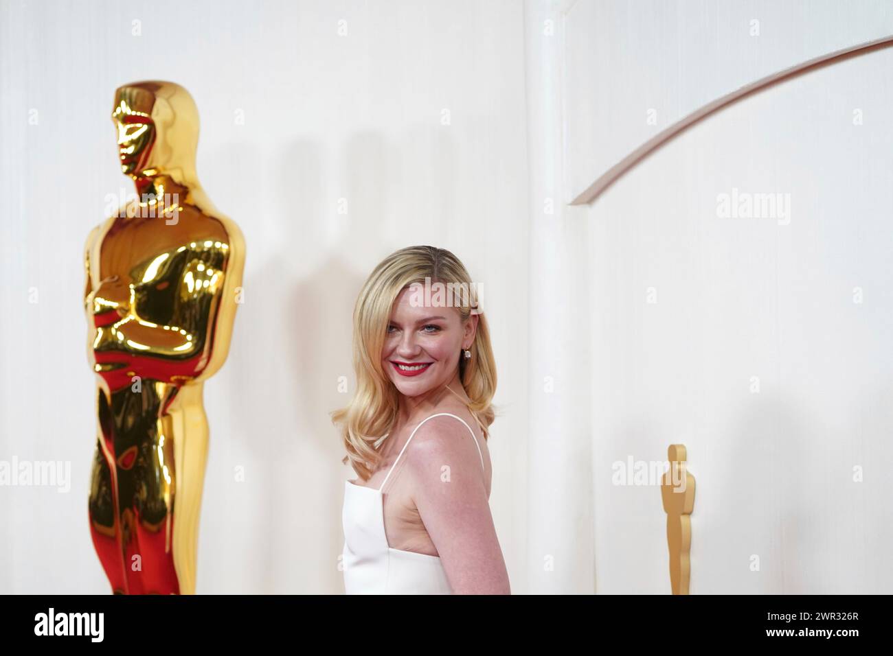 Kirsten Dunst arrives at the Oscars on Sunday, March 10, 2024, at the