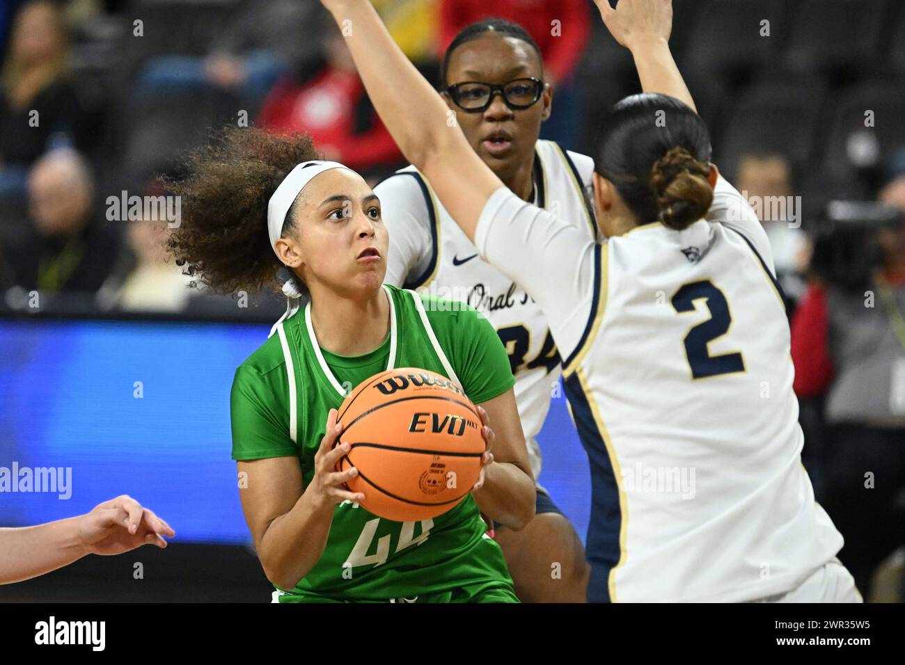 Hannah owen hi-res stock photography and images - Alamy, image size:1300x956