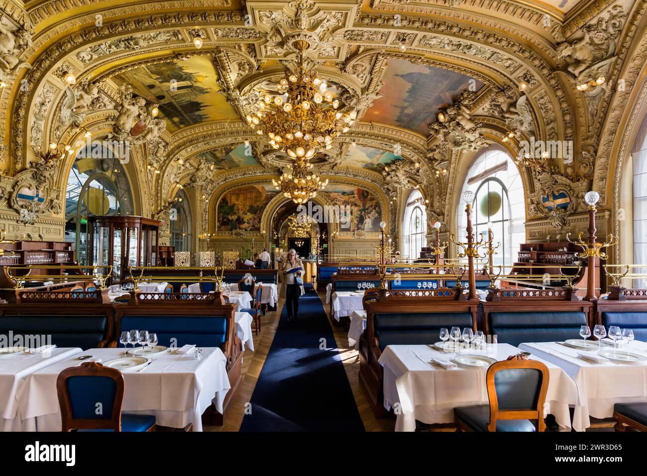 Art deco restaurant, Le Train Bleu, Art Nouveau, Gare de Lyon, Paris, France Stock Photo