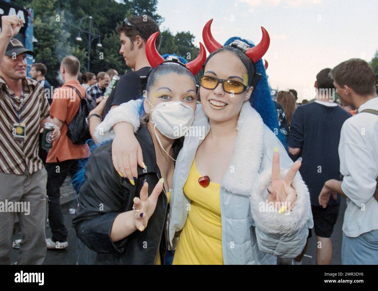 Love parade berlin 1998 hi-res stock photography and images - Alamy
