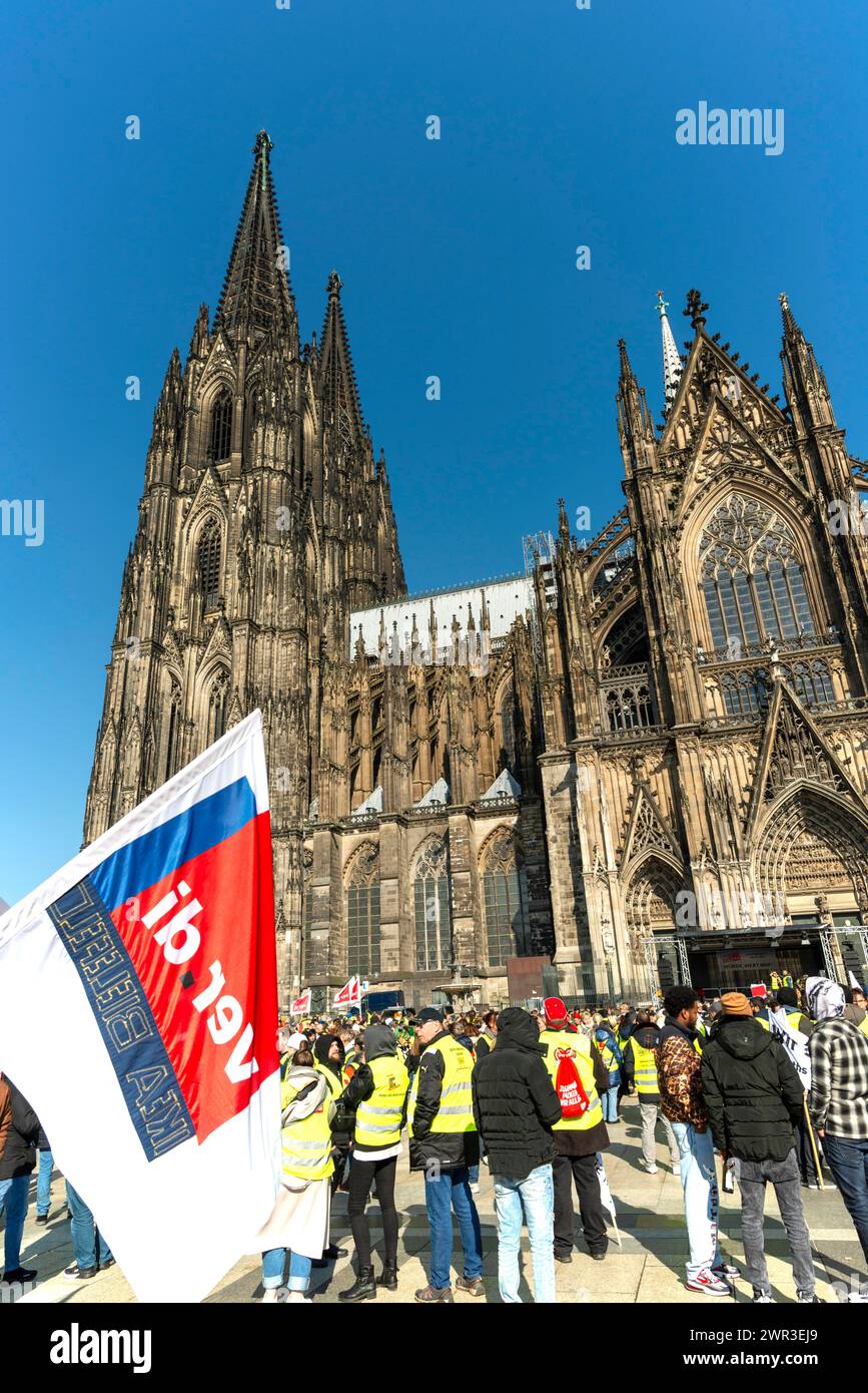 Demonstration for the warning strike of the trade union Ver.di on 8 March 2024 in Cologne, North Rhine-Westphalia, Germany Stock Photo