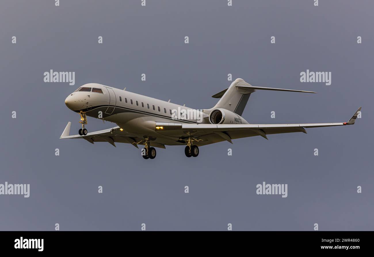 Solarius aviation hi-res stock photography and images - Alamy