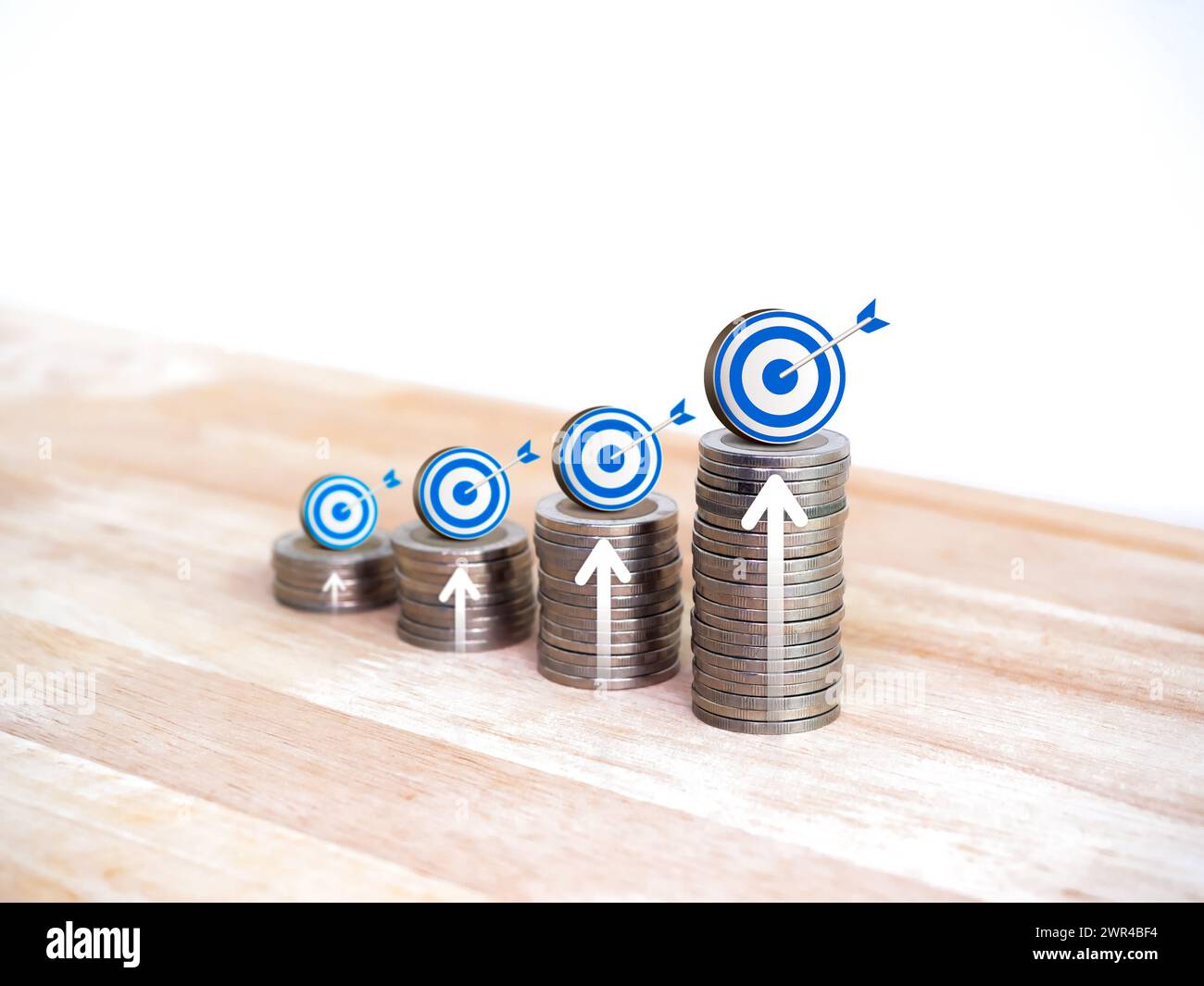 Money objective icon hi-res stock photography and images - Alamy