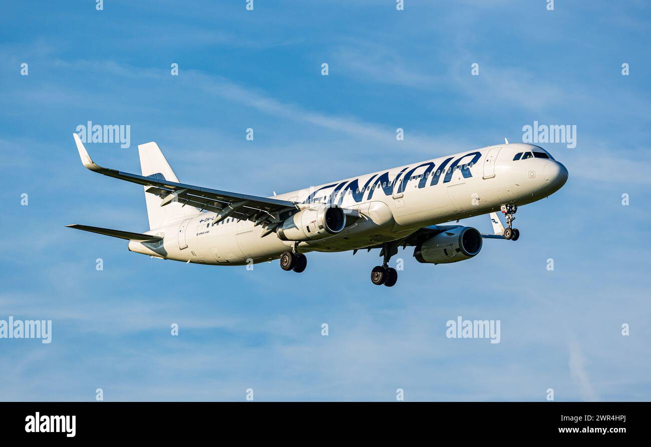 FINNAIR A321-200 OH-LZG フィンエアー エアバス ph Finnair Airbus A321-200 with registration OH-LZF on take off roll