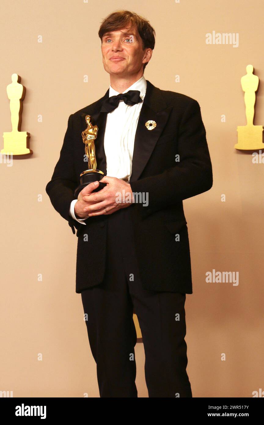 Cillian Murphy mit dem Oscar für den besten Hauptdarsteller in 'Oppenheimer' im Press Room der Oscar Verleihung 2024 / 96th Annual Academy Awards im Dolby Theatre. Los Angeles, 10.03.2024 Stock Photo