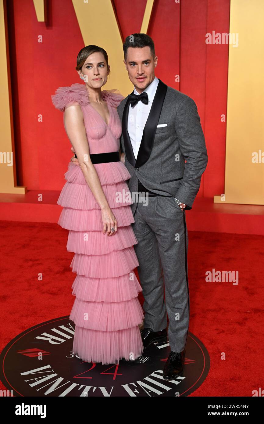 Allison williams and alexander dreymon attending the vanity fair oscar