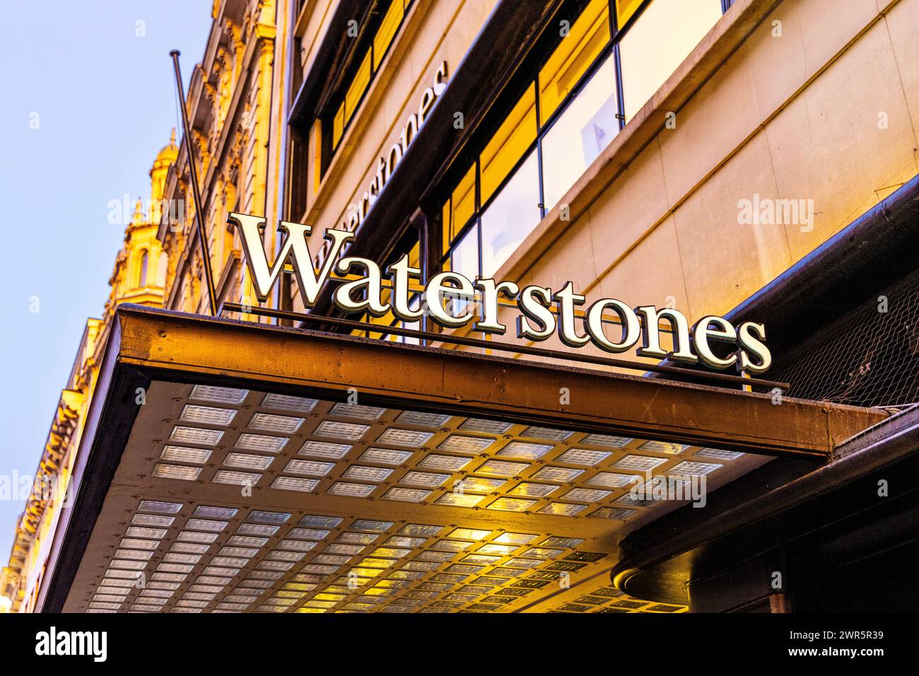 Sign above the entrance of Waterstones book shop in Piccadilly Stock Photo