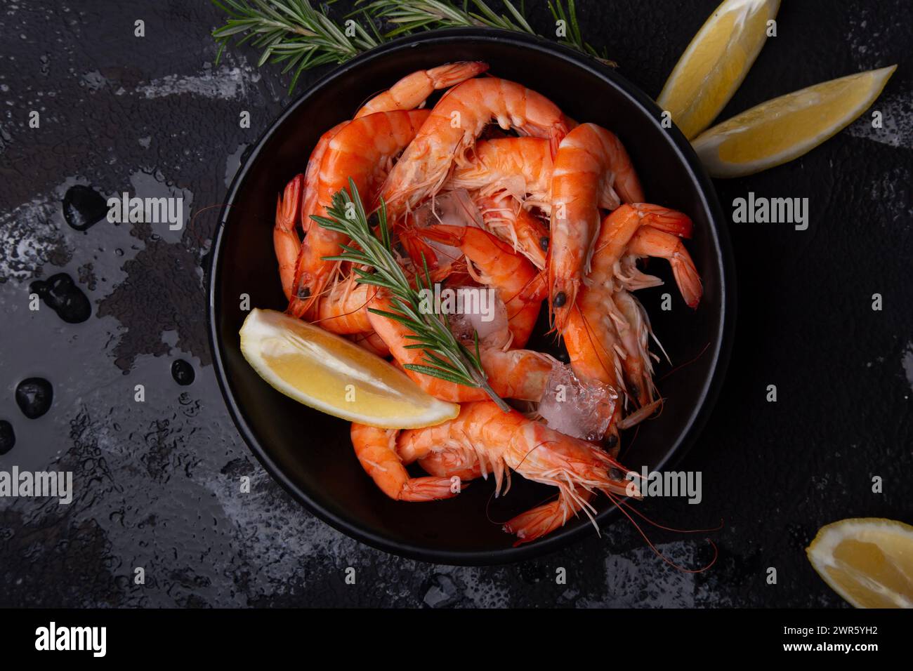Chilled seafood succulent prawns ready to be served, for restaurant menus or cooking class material. Stock Photo