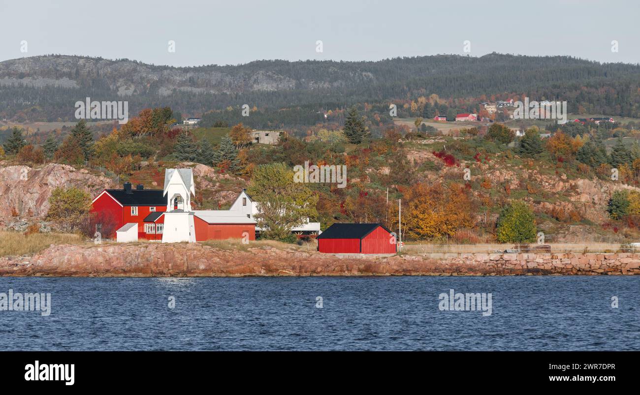 Curated visual reference: Visual Reference: Rural Norwegian Landscape With Red And White Wooden Houses On