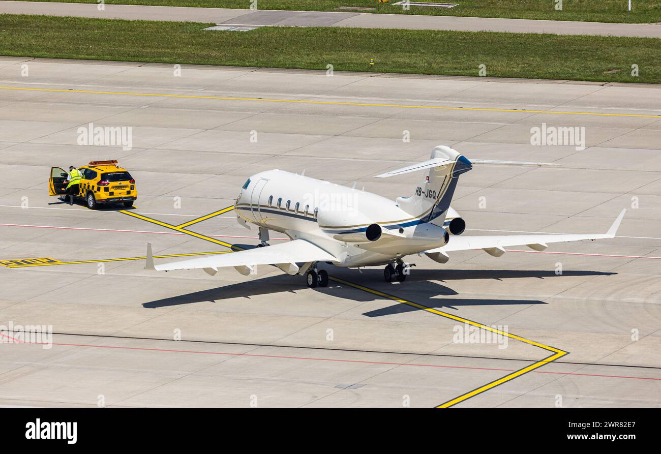 flughafen mitarbeiter gesucht