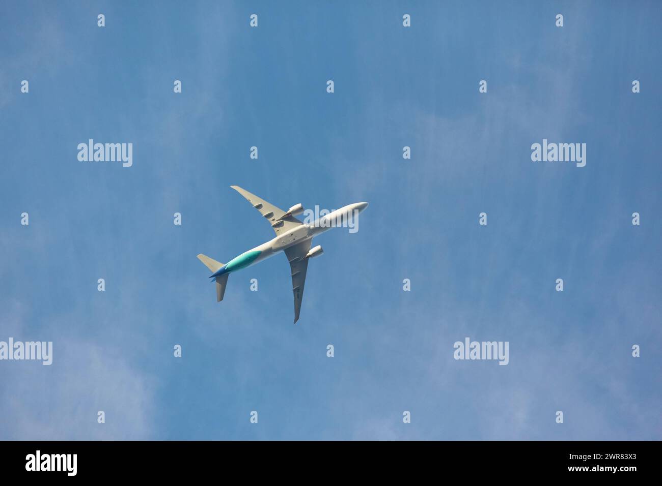 Aircraft cruising altitude hi-res stock photography and images - Alamy